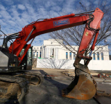 Trump administration probe of Fed's Powell sparks pushback